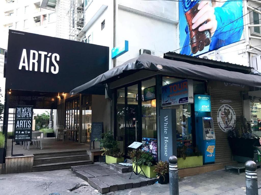 Hotel White House Asoke Sukhumvit 18 Bangkok Exterior foto